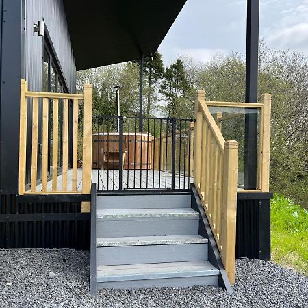 Luxury Lodge In The Treetops Llanbrynmair Buitenkant foto